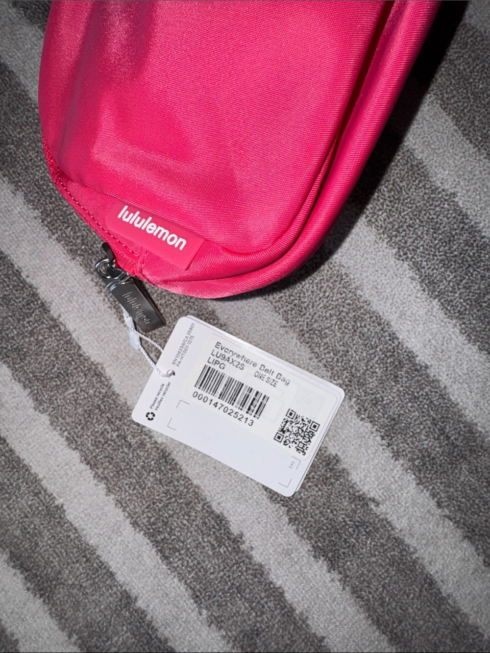Lululemon Hot Pink Belt Bag - Picture 3 of 3